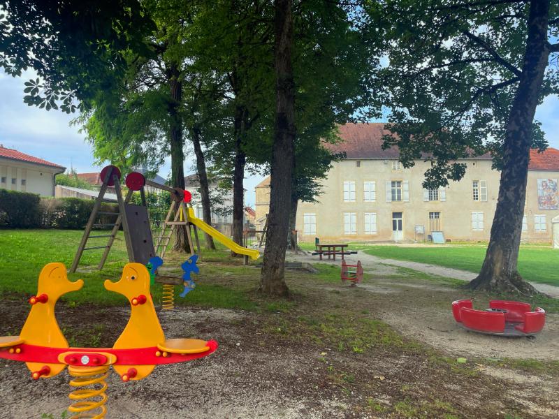 AIRE DE PIQUE-NIQUE ET DE JEUX DU PARC DE MONTECLAIR A ANDELOT - photo 2
