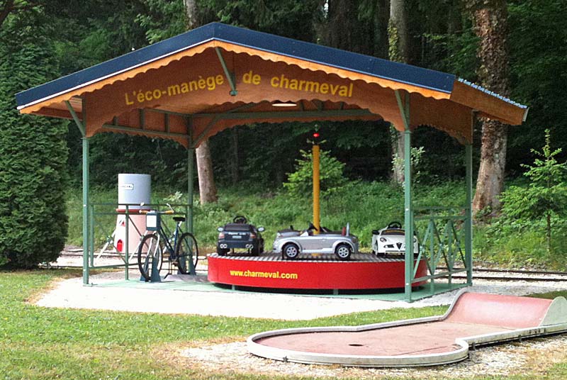 PARC DE LOISIRS DE CHARMEVAL, Violot