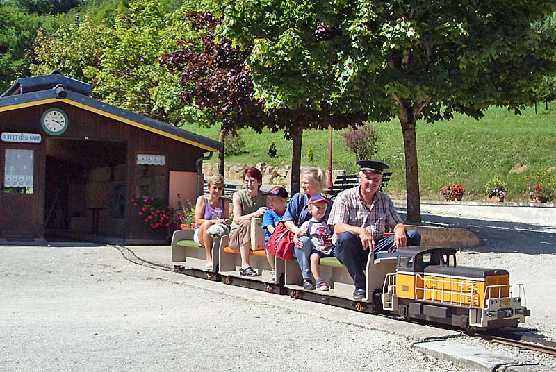 PARC DE LOISIRS DE CHARMEVAL, Violot - photo 5