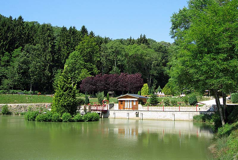 PARC DE LOISIRS DE CHARMEVAL