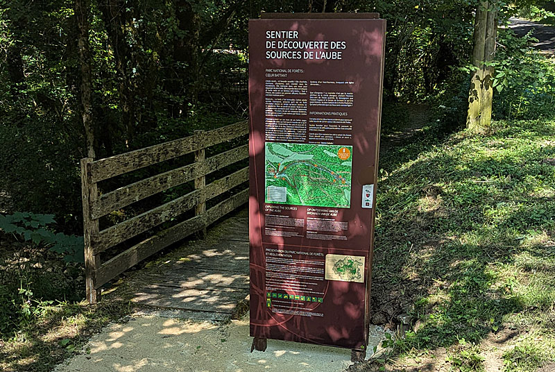 PARKING DE LA SOURCE DE L'AUBE