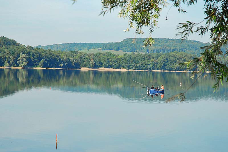 PECHE AU LAC DE CHARMES