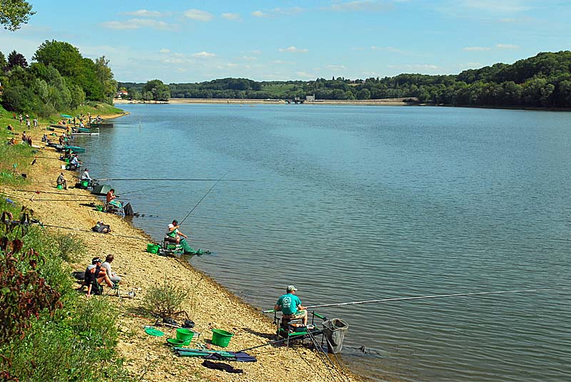 PECHE AU LAC DE CHARMES, Charmes - photo 4