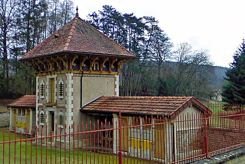ANCIENNE FORGE AVEC PIGEONNIER DE FARINCOURT, Farincourt