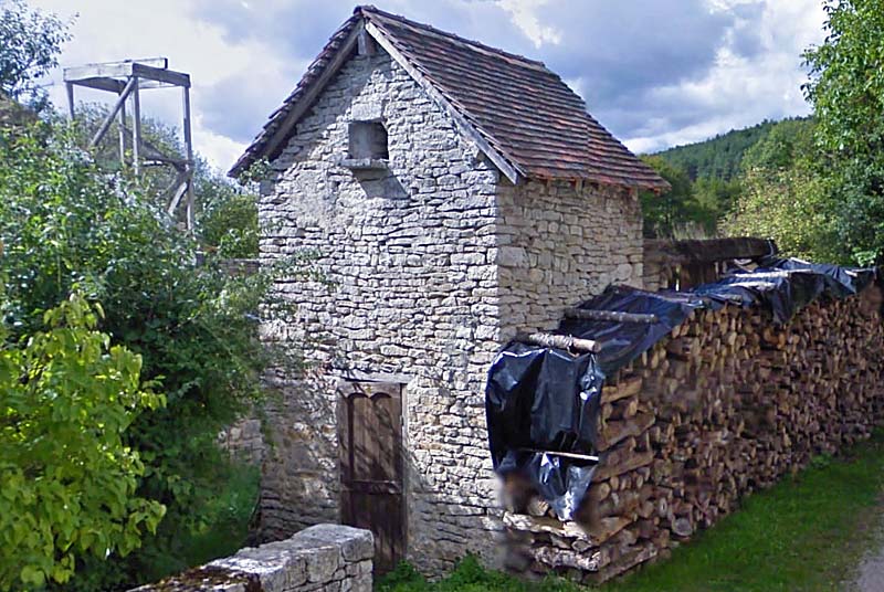 PIGEONNIER DE FERME A ROUELLES