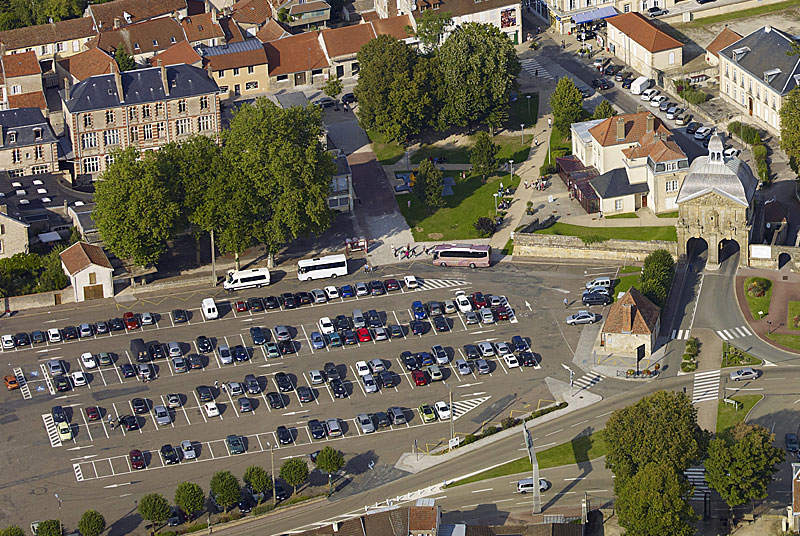 PLACE BEL'AIR A LANGRES