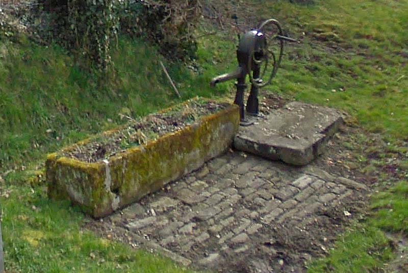 AUGE ET POMPE D'ARNONCOURT-SUR-APANCE