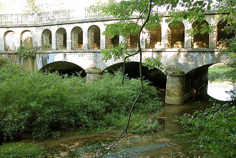 PONT CANAL DE BIZE L'ASSAUT, Dommarien - photo 4