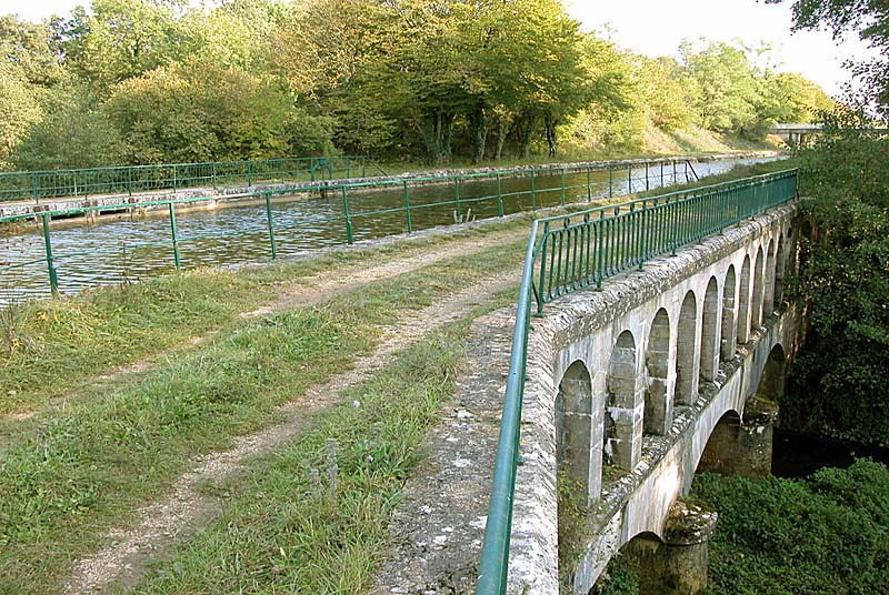 PONT CANAL DE BIZE L'ASSAUT, Dommarien - photo 7