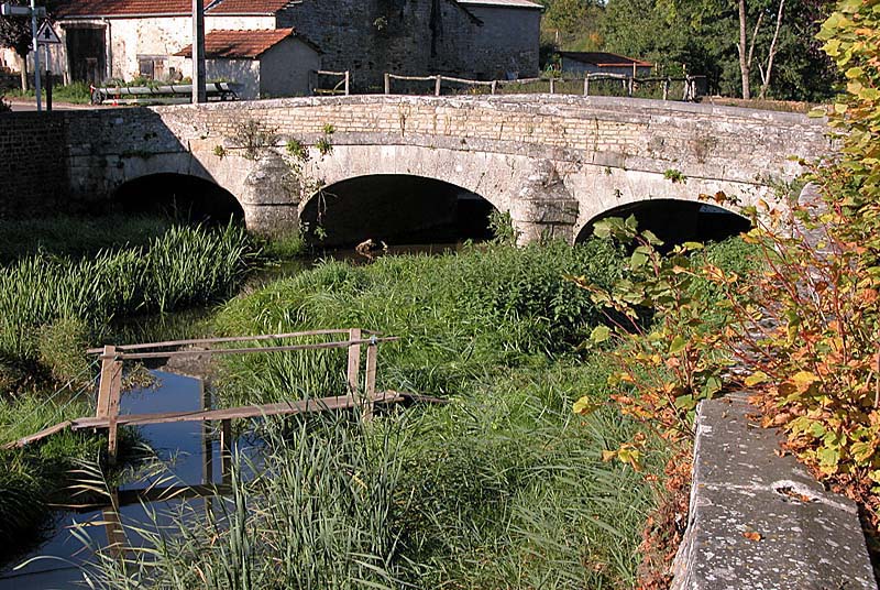 PONT XVIIIe SIECLE A GRANDCHAMP, Grandchamp - photo 6