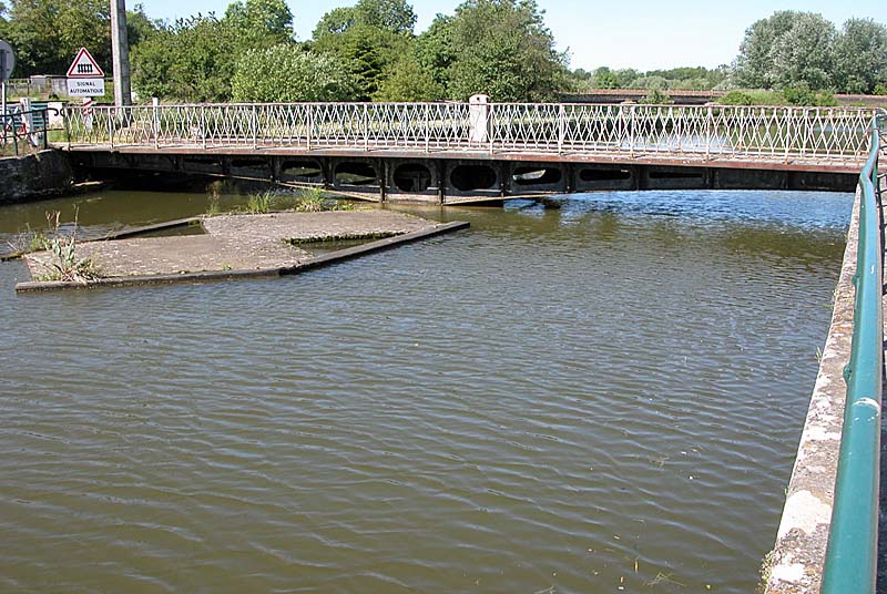 ANCIEN PONT TOURNANT DE JORQUENAY, Humes-Jorquenay - photo 5