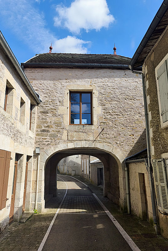 Porche de la Justice de Paix — photo 2
