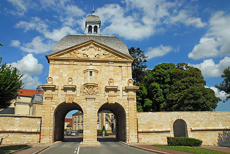 Porte des Moulins