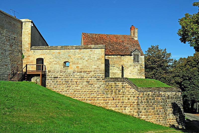 PORTE LONGE-PORTE, Langres