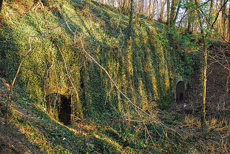 MAGASIN A POUDRE DE CHATENAY-MACHERON