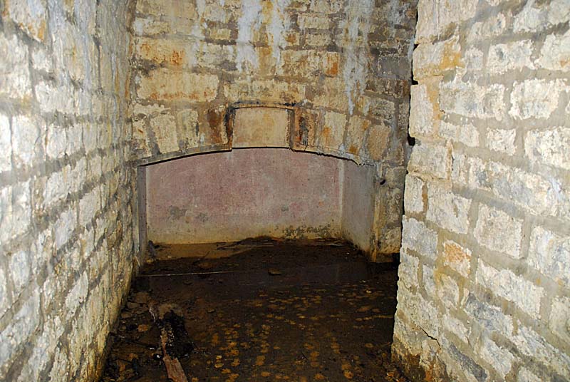 MAGASIN A POUDRE DE CHATENAY-MACHERON, Chatenay-Mâcheron - photo 6