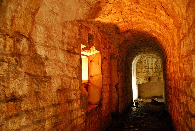 MAGASIN A POUDRE DE CHATENAY-MACHERON, Chatenay-Mâcheron - photo 18