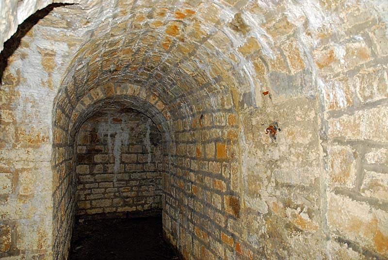 MAGASIN A POUDRE DE CHATENAY-MACHERON, Chatenay-Mâcheron - photo 20