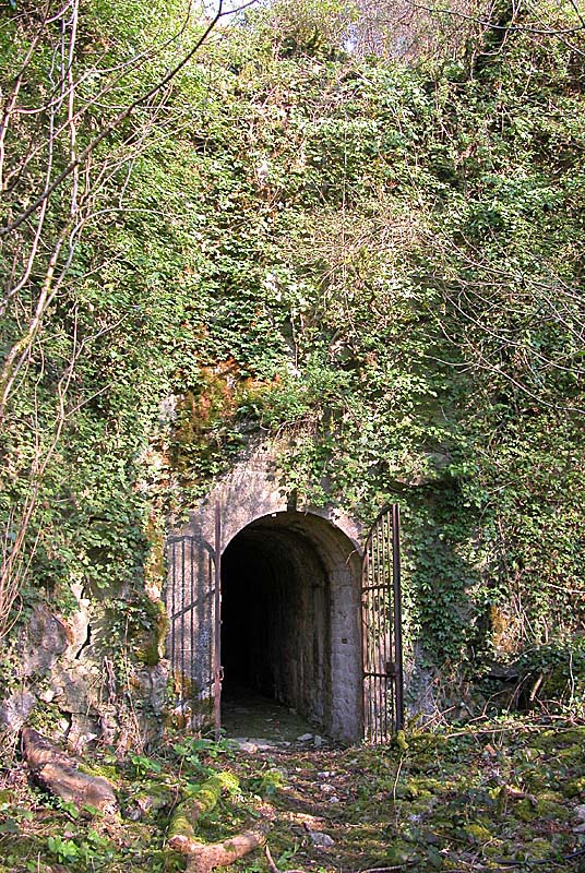 MAGASIN A POUDRE DE LA BONNELLE