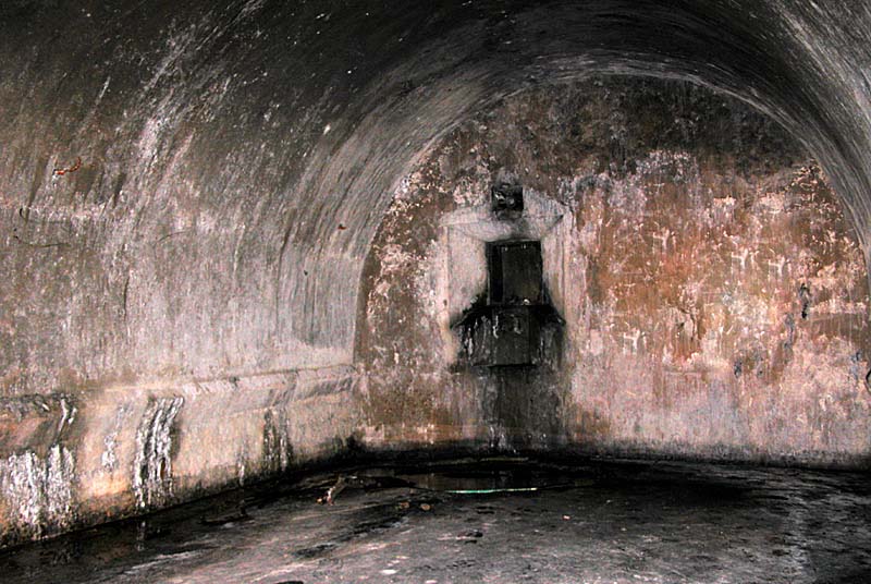 MAGASIN A POUDRE DE LA MANERE, Bannes - photo 10