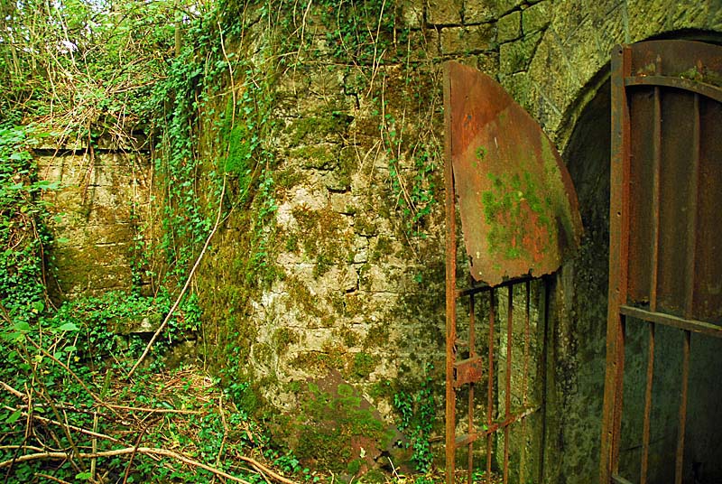 MAGASIN A POUDRE DU BOIS DE SALICANT, Orbigny-au-Val - photo 3