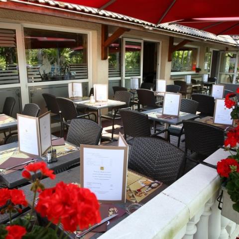 Prim Hotel Bagatelle - Restaurant - DIZY (2)