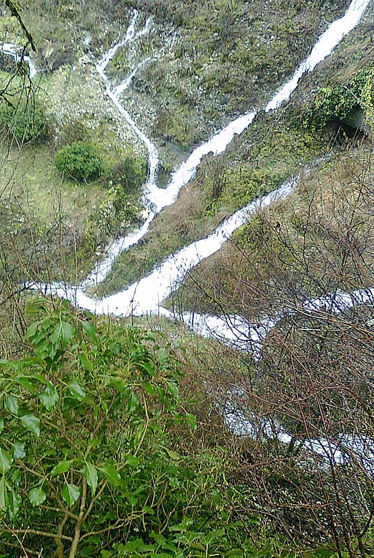 LES  « ROCHES QUI PLEURENT », Vivey - photo 3