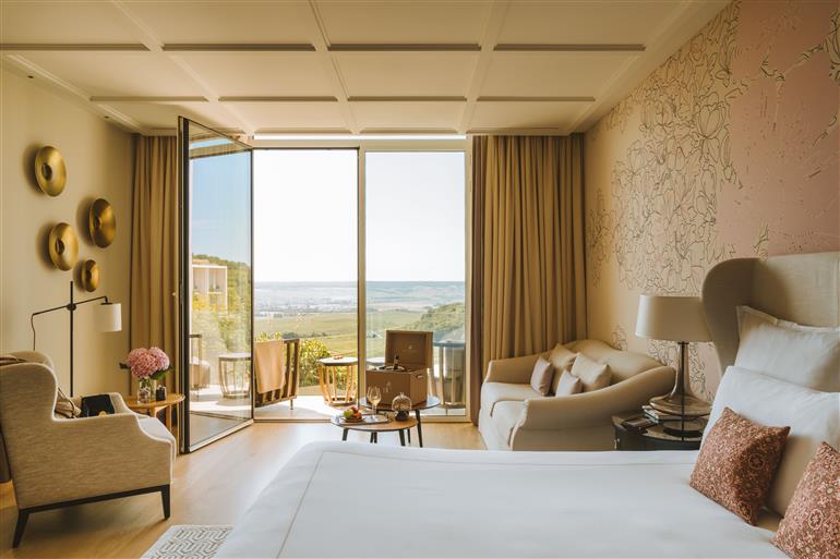 Royal Junior Suite - Overview