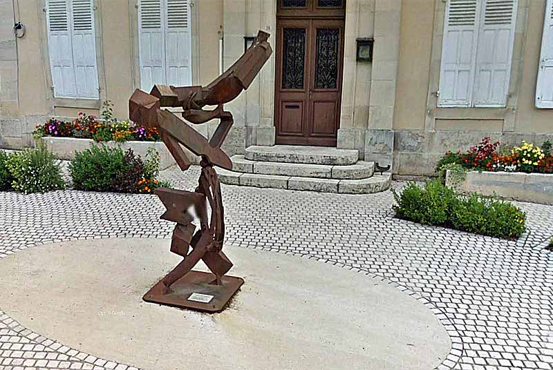 SCULPTURE CHARLES AUER