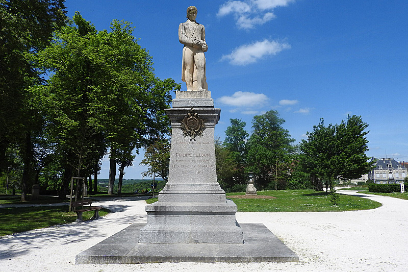 Square Philippe Lebon, Chaumont