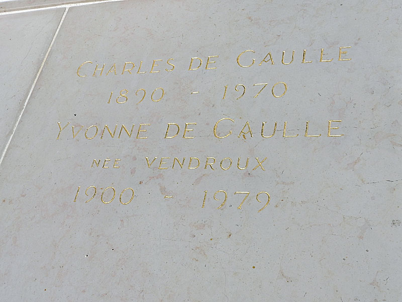 Tombe du Général de Gaulle à Colombey-les-Deux-Eglises, Colombey les Deux Églises - photo 3
