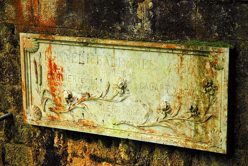 TUNNEL DU CANAL ENTRE CHAMPAGNE ET BOURGOGNE