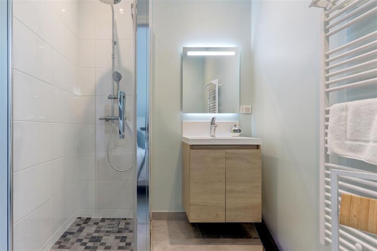 gite-la-belle-cachette-salle-de-bain