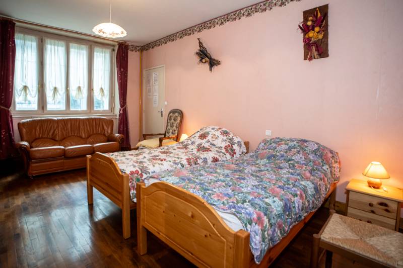 MEUBLE** THERET JEAN MARC