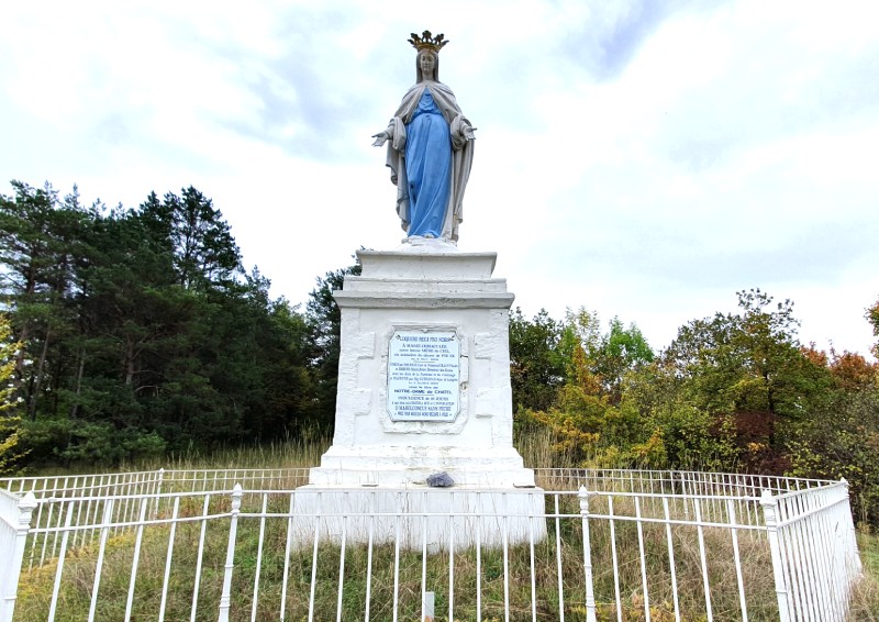 STATUE DE NOTRE DAME DE CHATEL