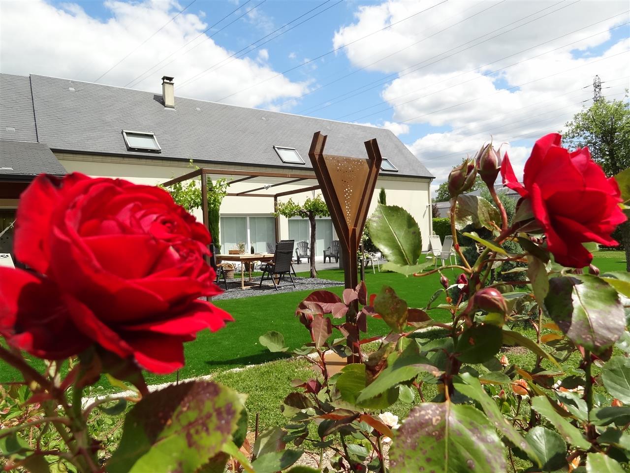 Coupe et roses Le Jardin d'Isabelle - Champagne Blaise Lourdez