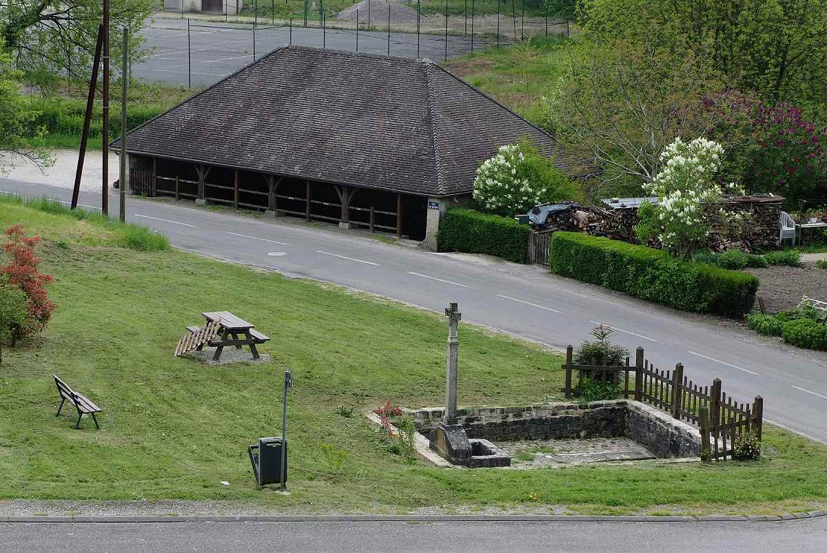 AIRE DE PIQUE-NIQUE - THONNANCE-LES-JOINVILLE